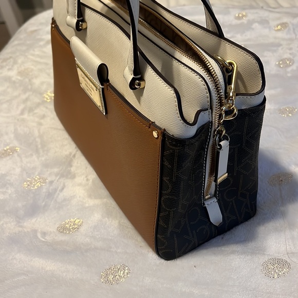 Calvin Klein Purse - Picture 3 of 4